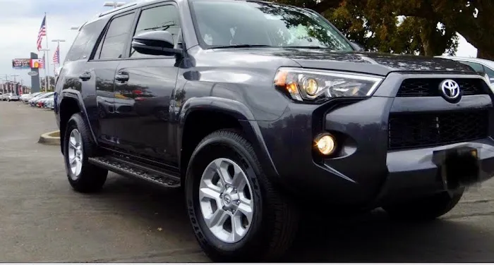 Last Resort Car Rental Picture 1