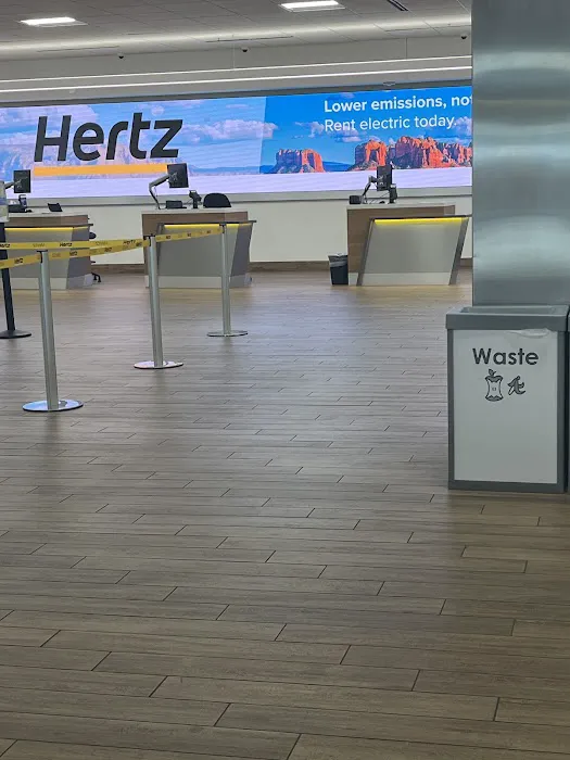 Hertz Car Rental - Phoenix - Phoenix Sky Harbor International Airport (PHX) Picture 6