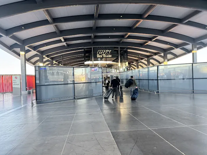 Phoenix Airport Rental Car Center Picture 4