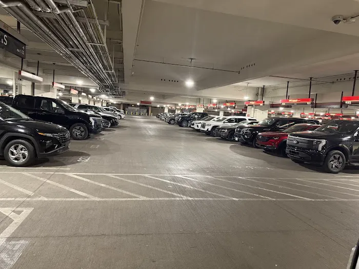 Phoenix Airport Rental Car Center Picture 2