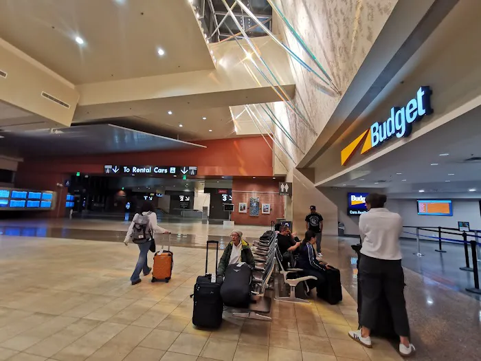 Thrifty Car Rental - Phoenix - Sky Harbor International Airport Picture 2