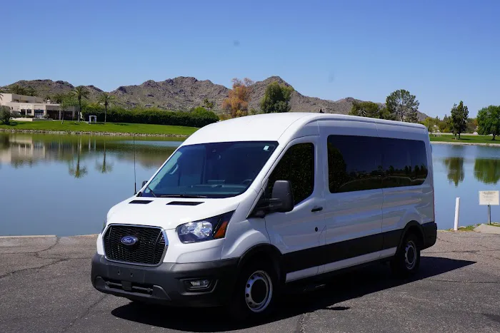 Phoenix Discount Car Rental Picture 1