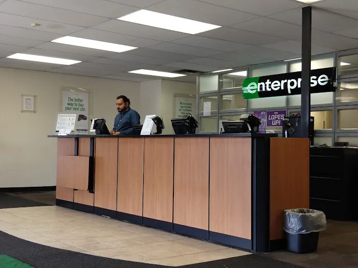 Enterprise Rent-A-Car Picture 7