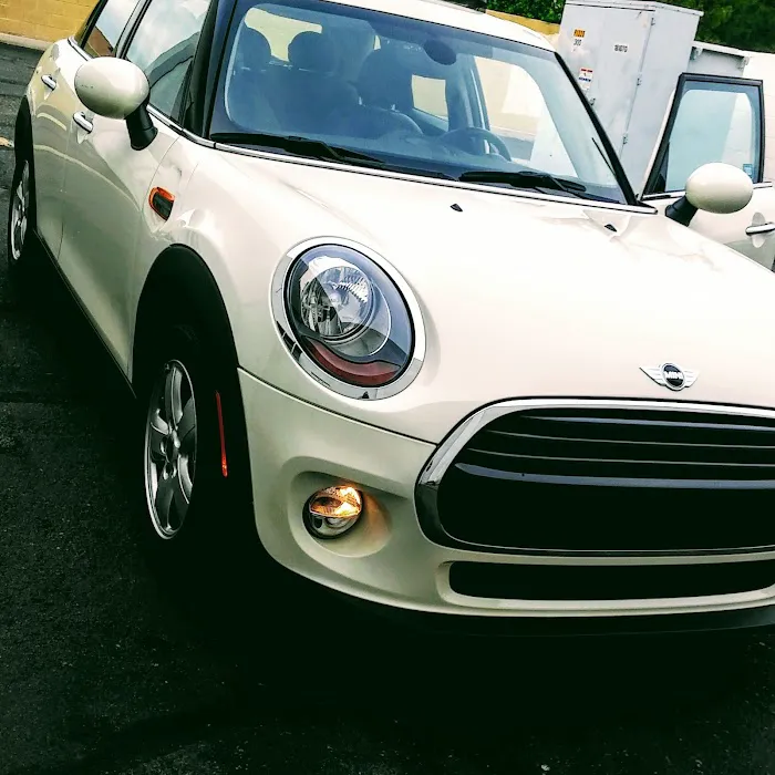 Enterprise Rent-A-Car Picture 9