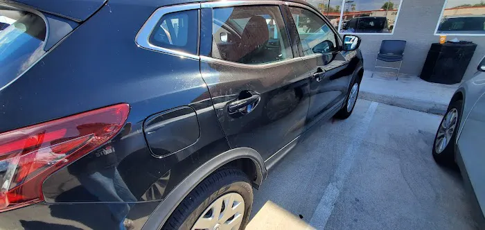 Hertz Uber Picture 3