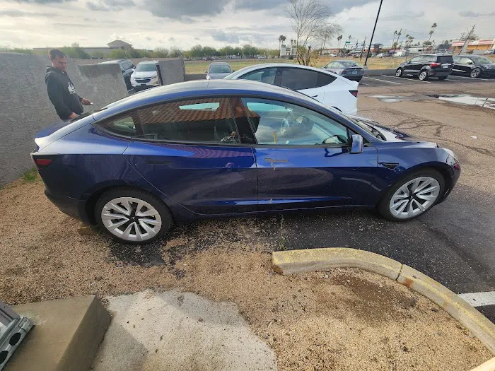 Hertz Uber Picture 4