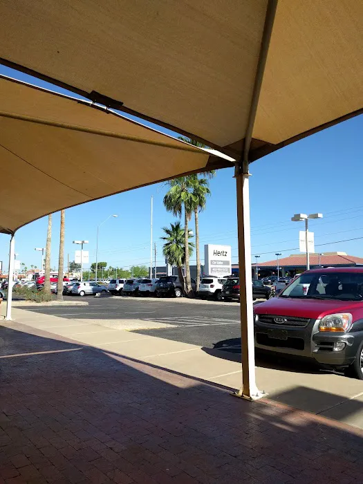 Hertz Car Rental - Phoenix - West Bell Road Picture 7