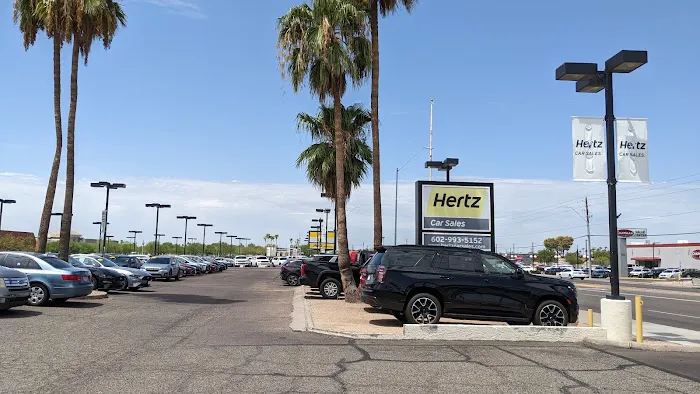 Hertz Car Rental - Phoenix - West Bell Road Picture 8