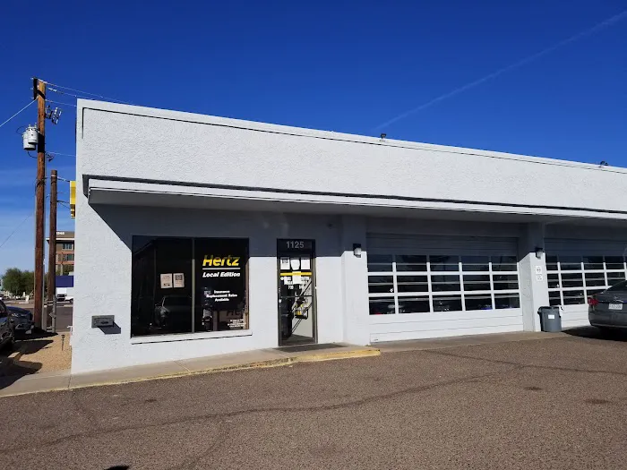 Hertz Car Rental - Scottsdale - North Scottsdale Road Picture 6