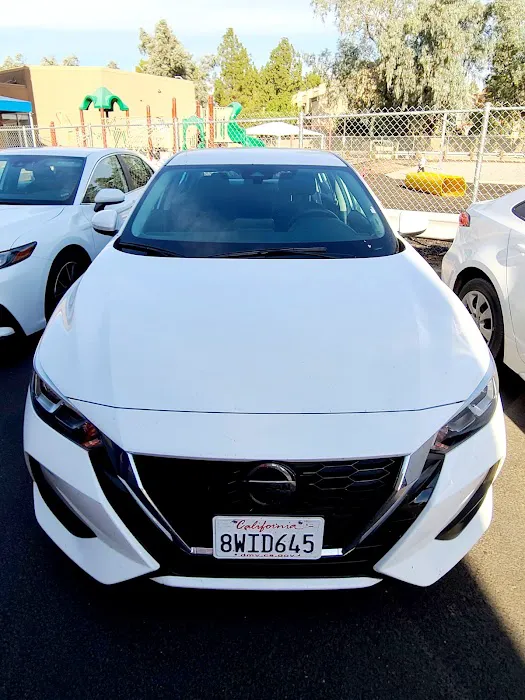 Avis Car Rental Picture 1