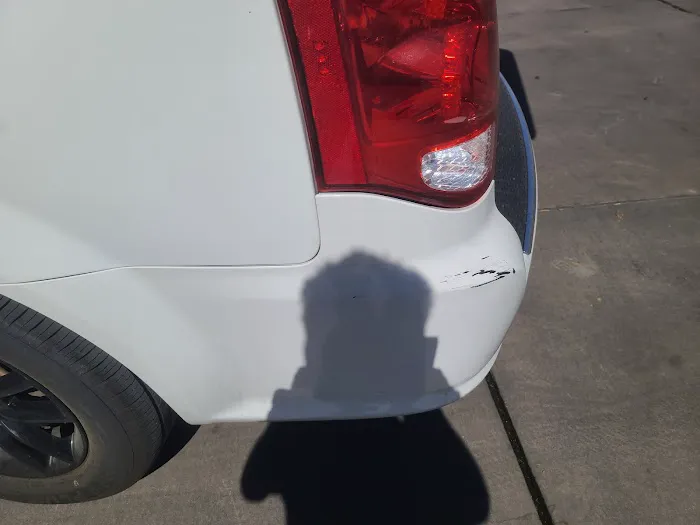 Avis Car Rental Picture 3