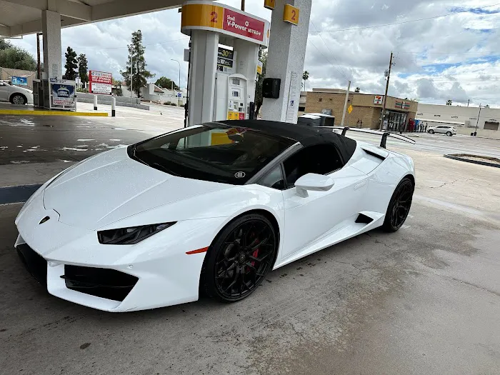 Fantasy Exotic Luxury Car Rentals Picture 4