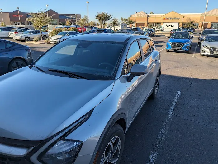 Hertz Car Rental - Tempe - South Priest Drive Picture 4