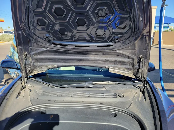 Hertz / Uber Vehicle Solutions Picture 10