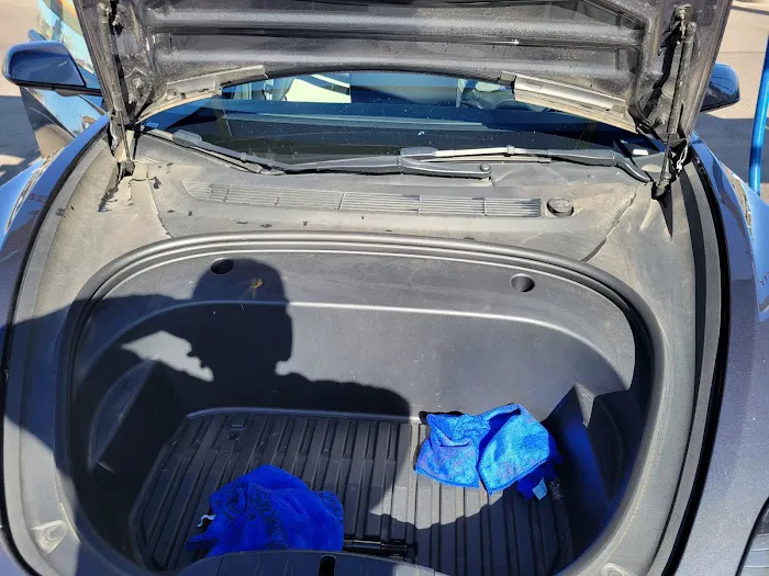 Hertz / Uber Vehicle Solutions Picture 1