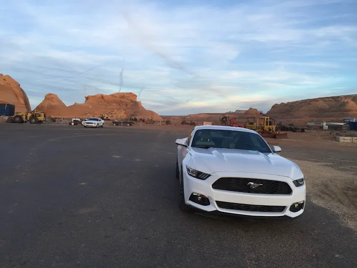 Avis Car Rental Picture 2