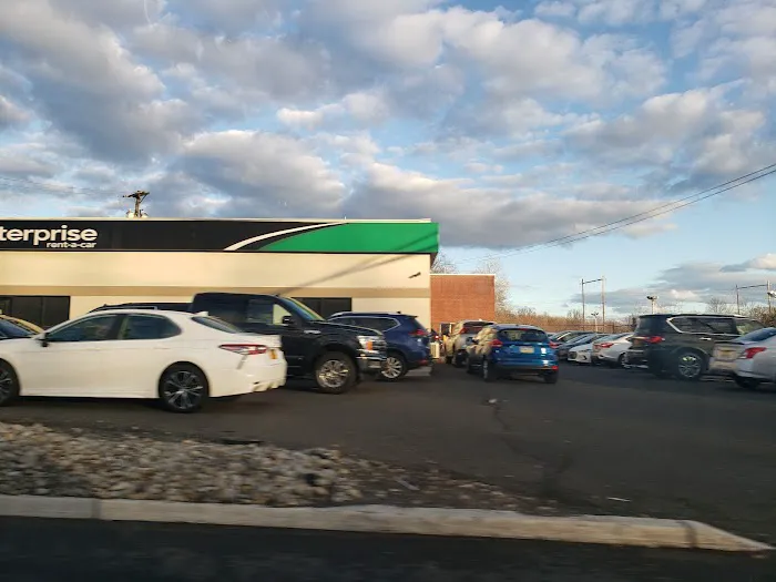 Enterprise Rent-A-Car Picture 4