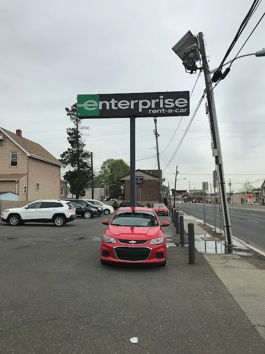 Enterprise Rent-A-Car Picture 2