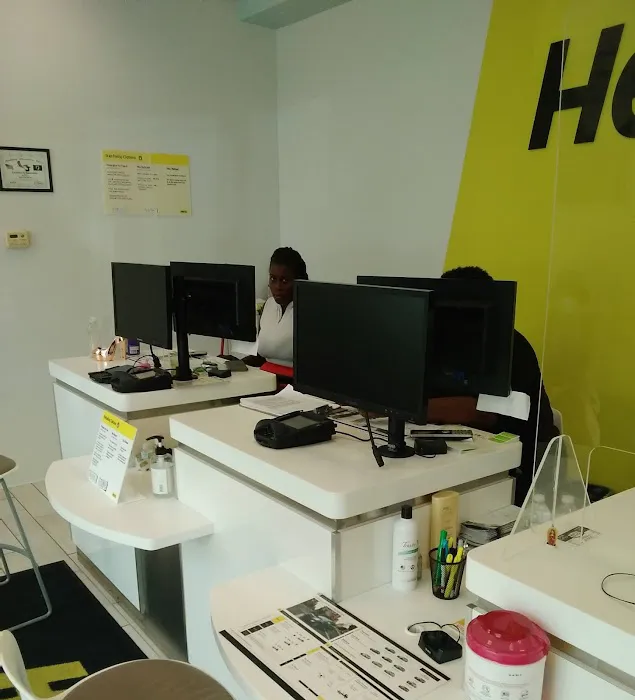 Hertz Car Rental - Staten Island - Cary Avenue Picture 5