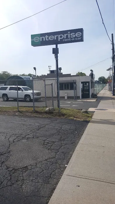Enterprise Rent-A-Car Picture 1