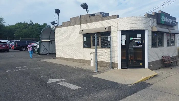 Enterprise Rent-A-Car Picture 4