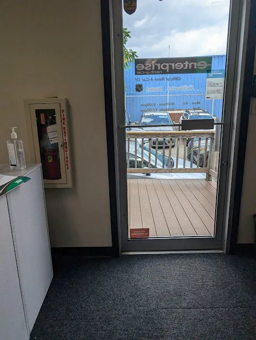 Enterprise Rent-A-Car Picture 5