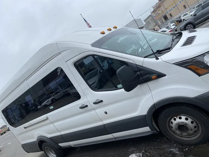EZ Car Rental Picture 2