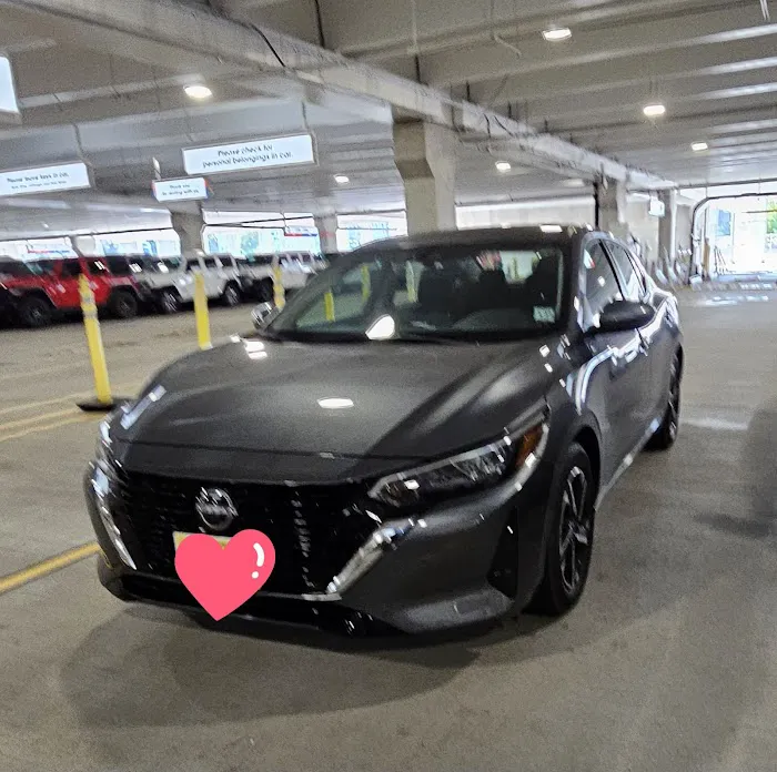Hertz Car Rental - Newark - Newark Liberty International Airport (EWR) Picture 9