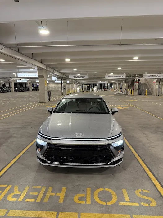 Dollar Car Rental - Newark International Airport Picture 7