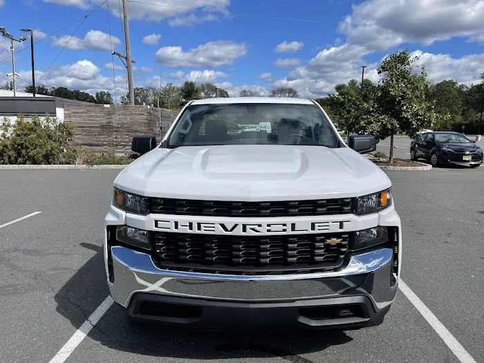 Avis Car Rental Picture 2