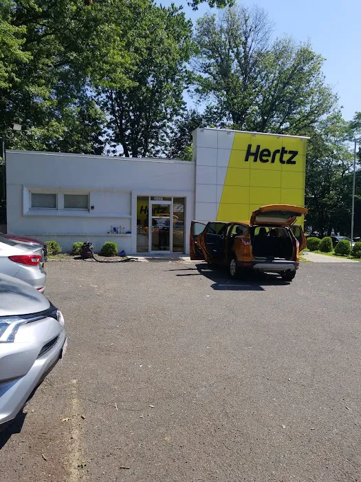 Hertz Car Rental - Union - Route 22 Picture 8