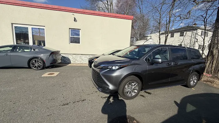Avis Car Rental Picture 7