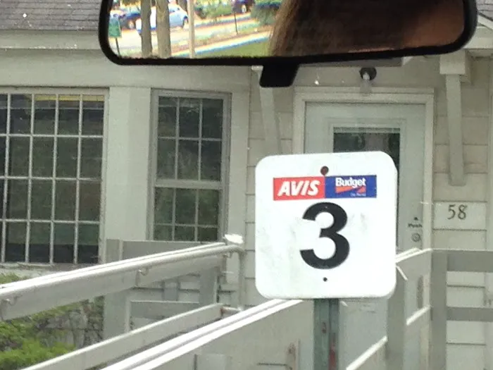 Avis Car Rental Picture 4