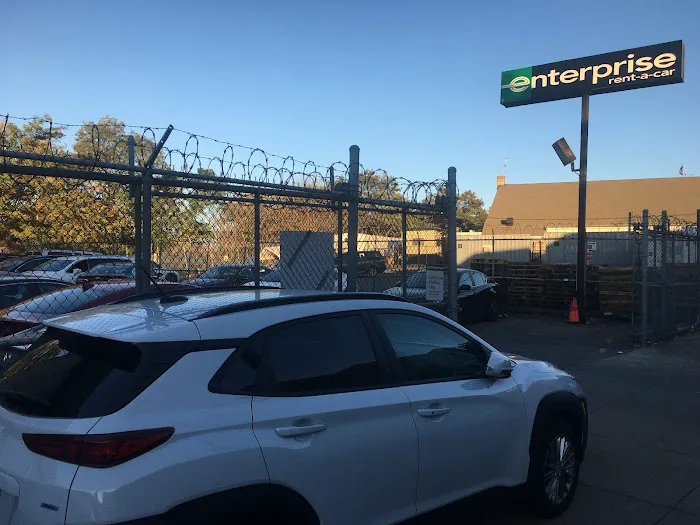 Enterprise Rent-A-Car Picture 6