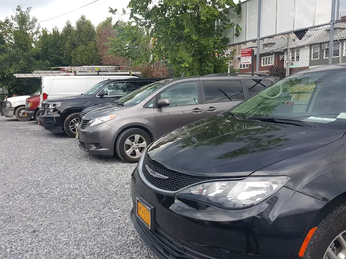 EZ Car Rental Picture 3