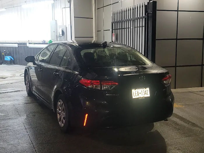 Rent A Car Picture 7
