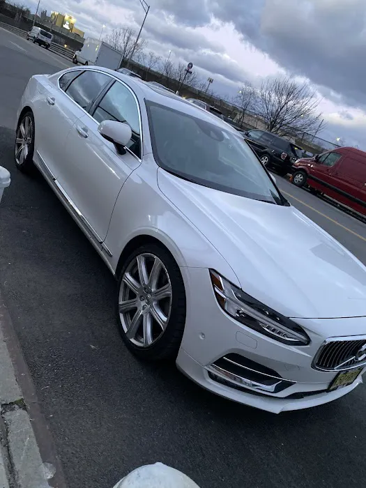 Rent A Car Picture 9
