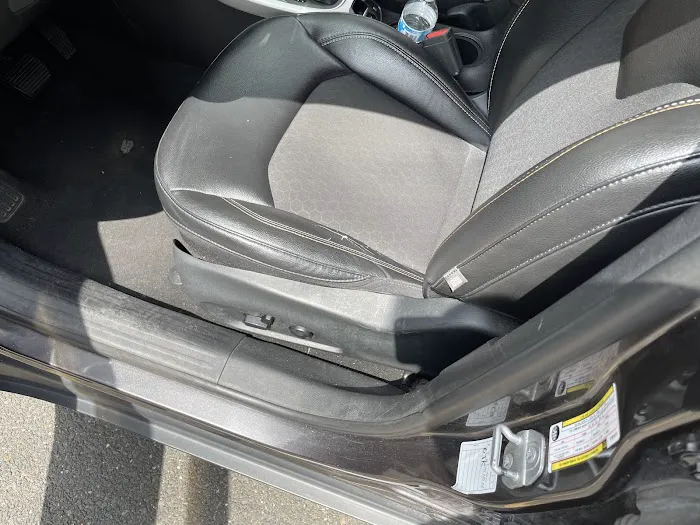 Avis Car Rental Picture 7