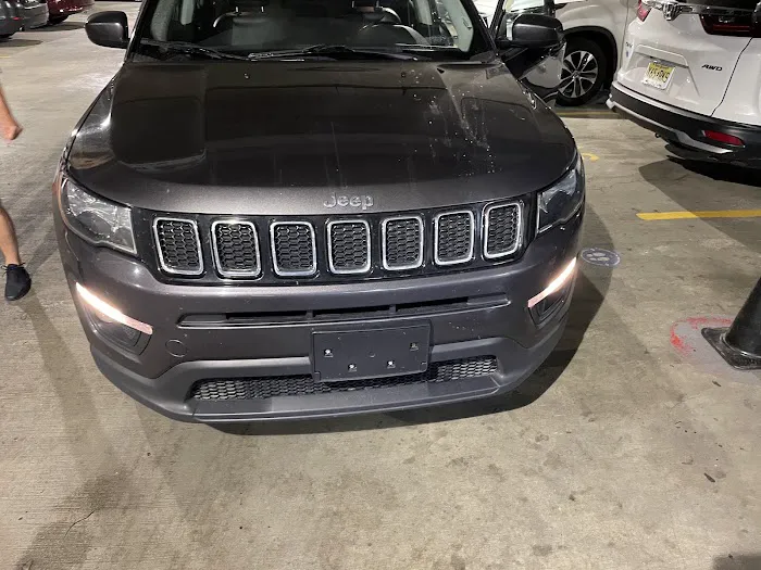 Avis Car Rental Picture 8