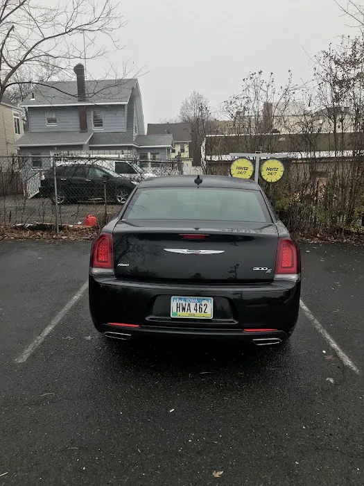 Hertz Car Rental - Maplewood - Springfield Avenue Picture 9
