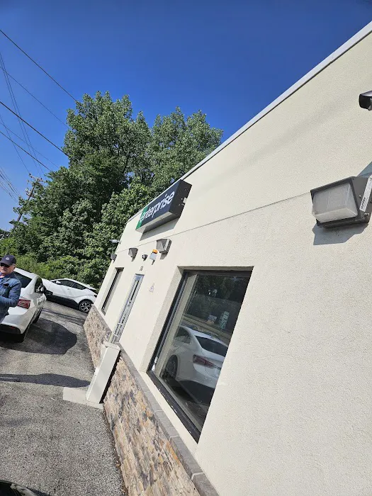Enterprise Rent-A-Car Picture 4