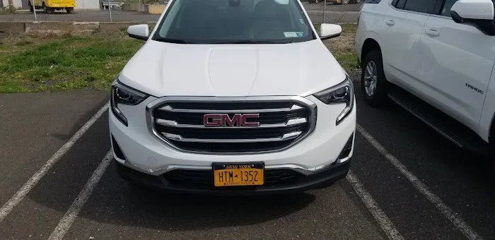 Avis Car Rental Picture 3