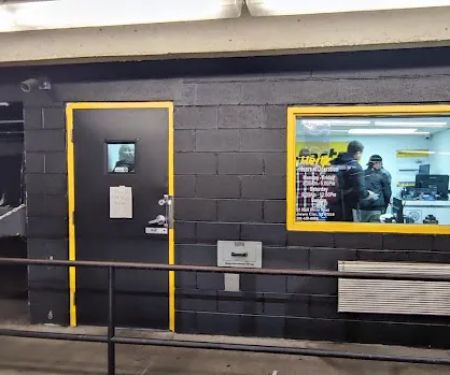 Hertz Car Rental - Jersey City - Mall Drive W
