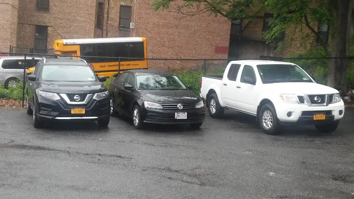 Enterprise Rent-A-Car Picture 2