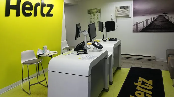 Hertz Car Rental - Upper Saddle River - Route 17 North Picture 1