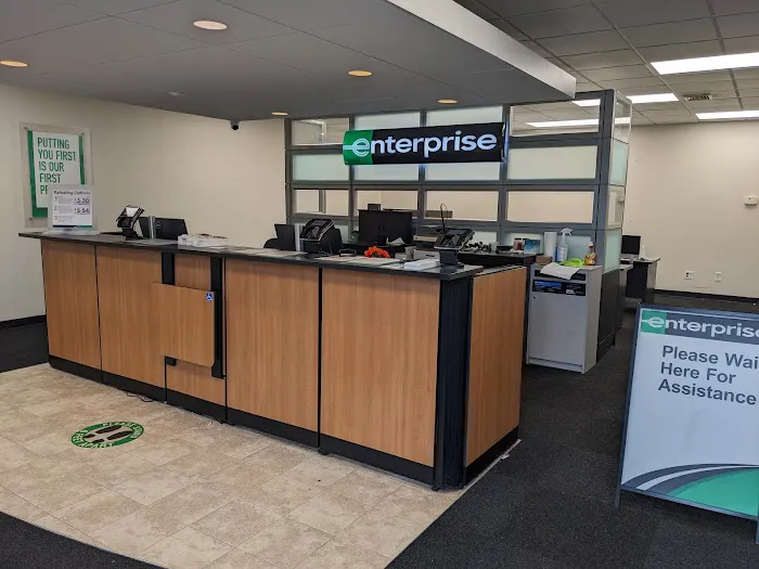 Enterprise Rent-A-Car Picture 10