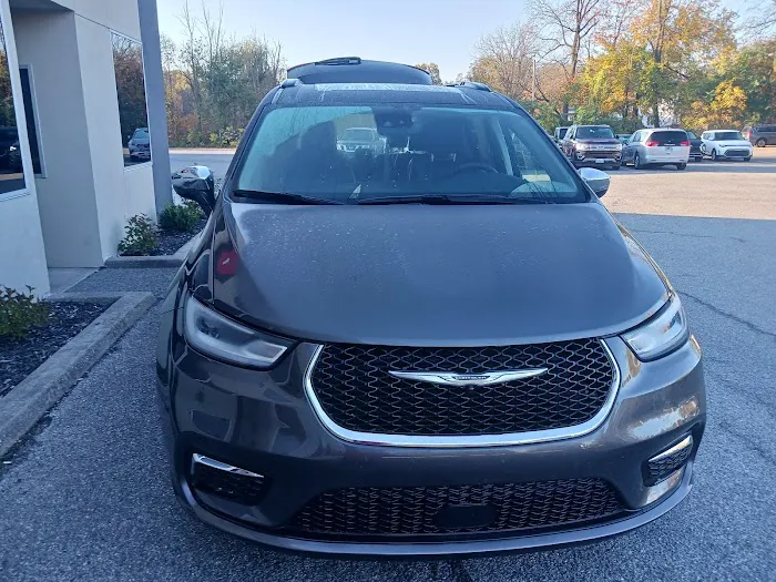 Avis Car Rental Picture 4