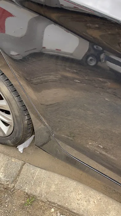 Priceless Car Rental Picture 5