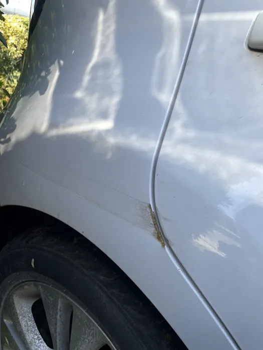 Priceless Car Rental Picture 6