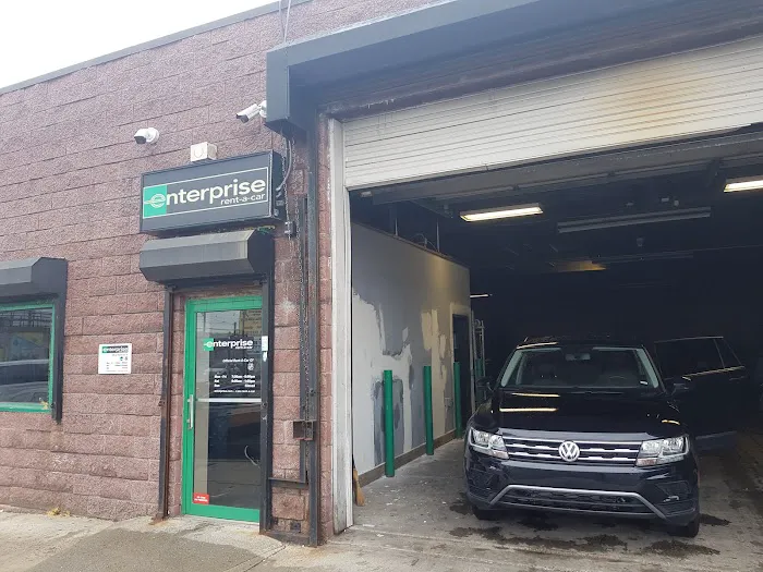 Enterprise Rent-A-Car Picture 3